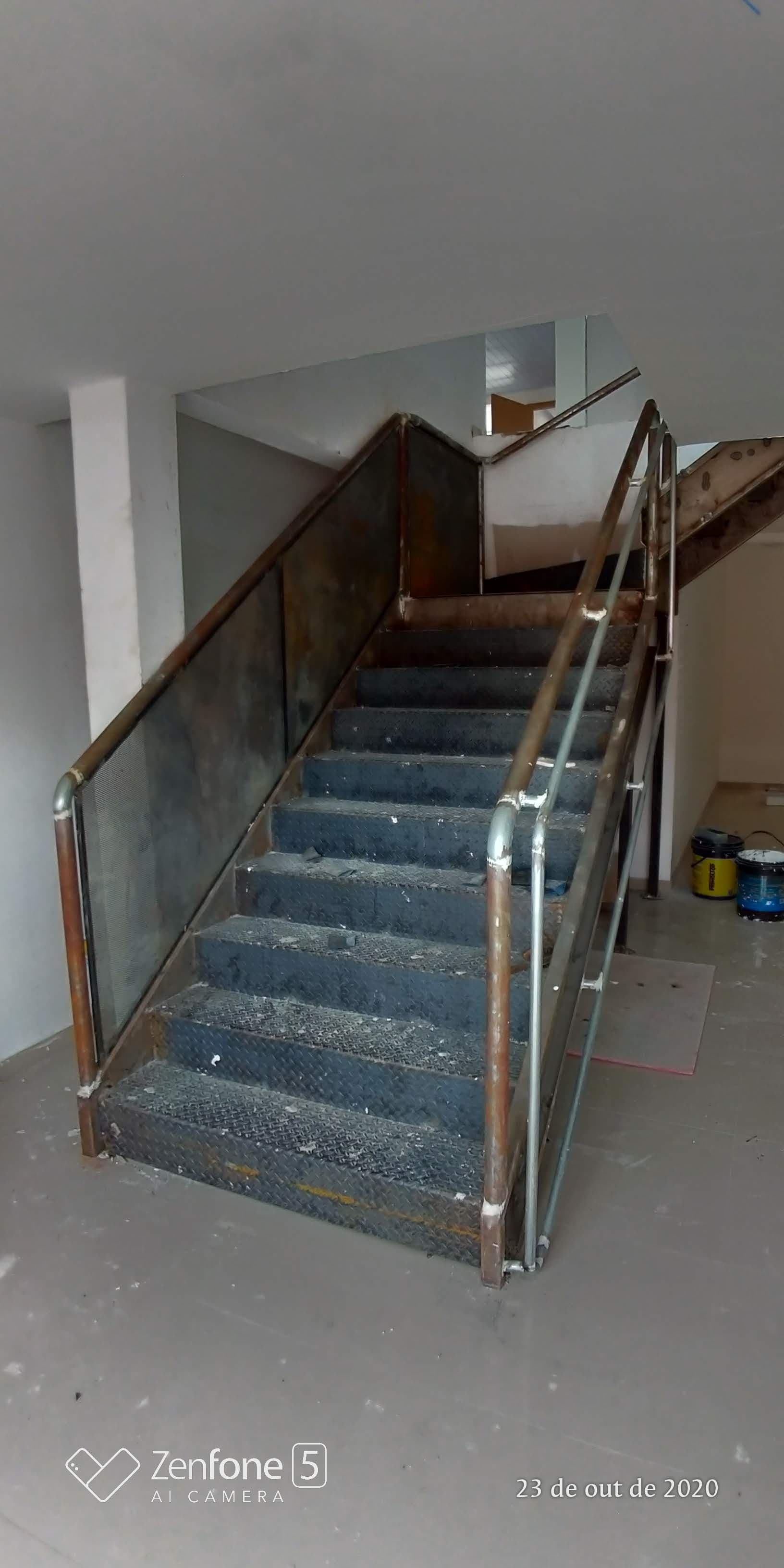 Escadas Metálicas Industriais NR-12 e AVCB - Acompanhamento Foto 15