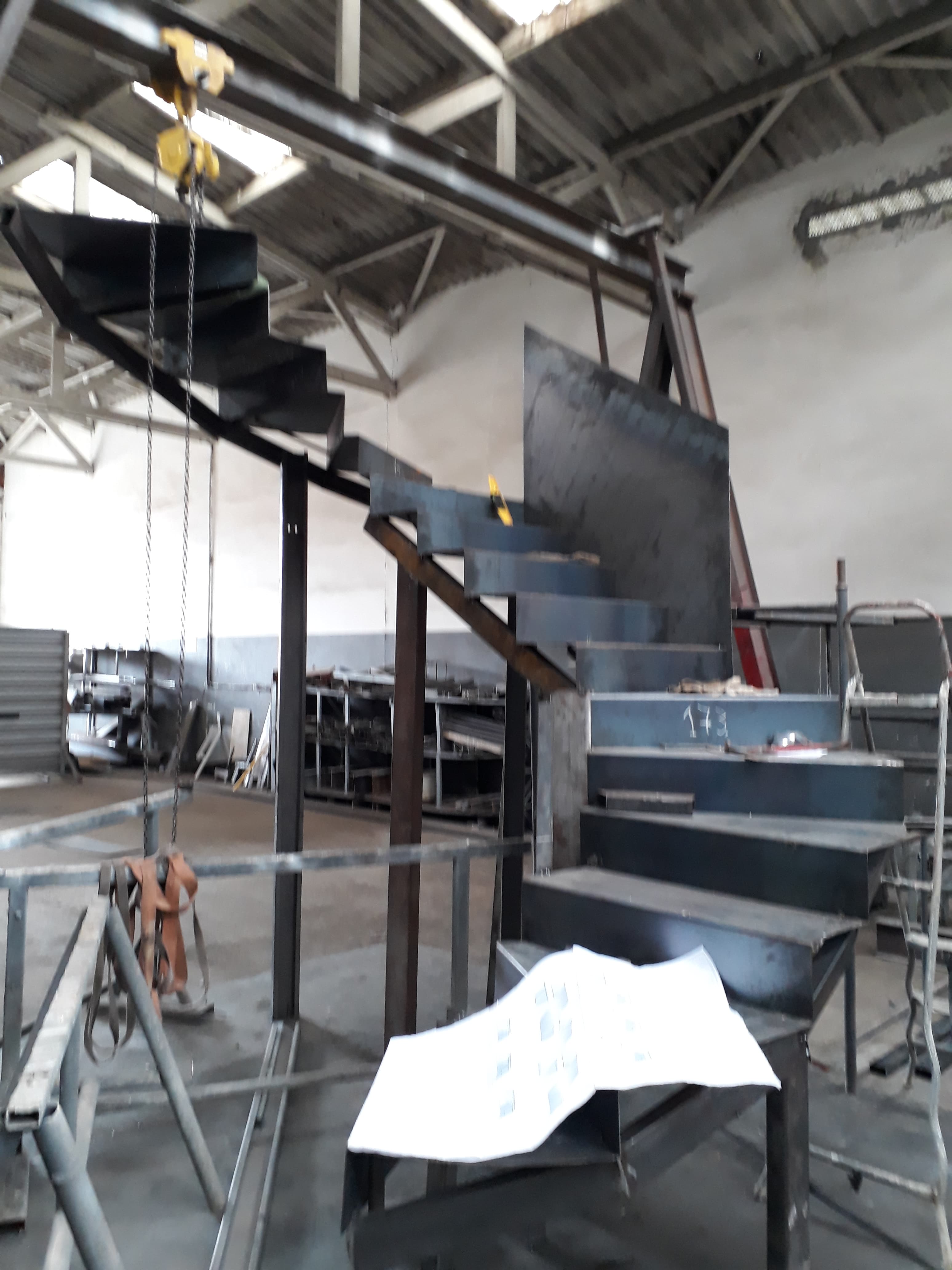 Escadas Metálicas Industriais NR-12 e AVCB - Acompanhamento Foto 9