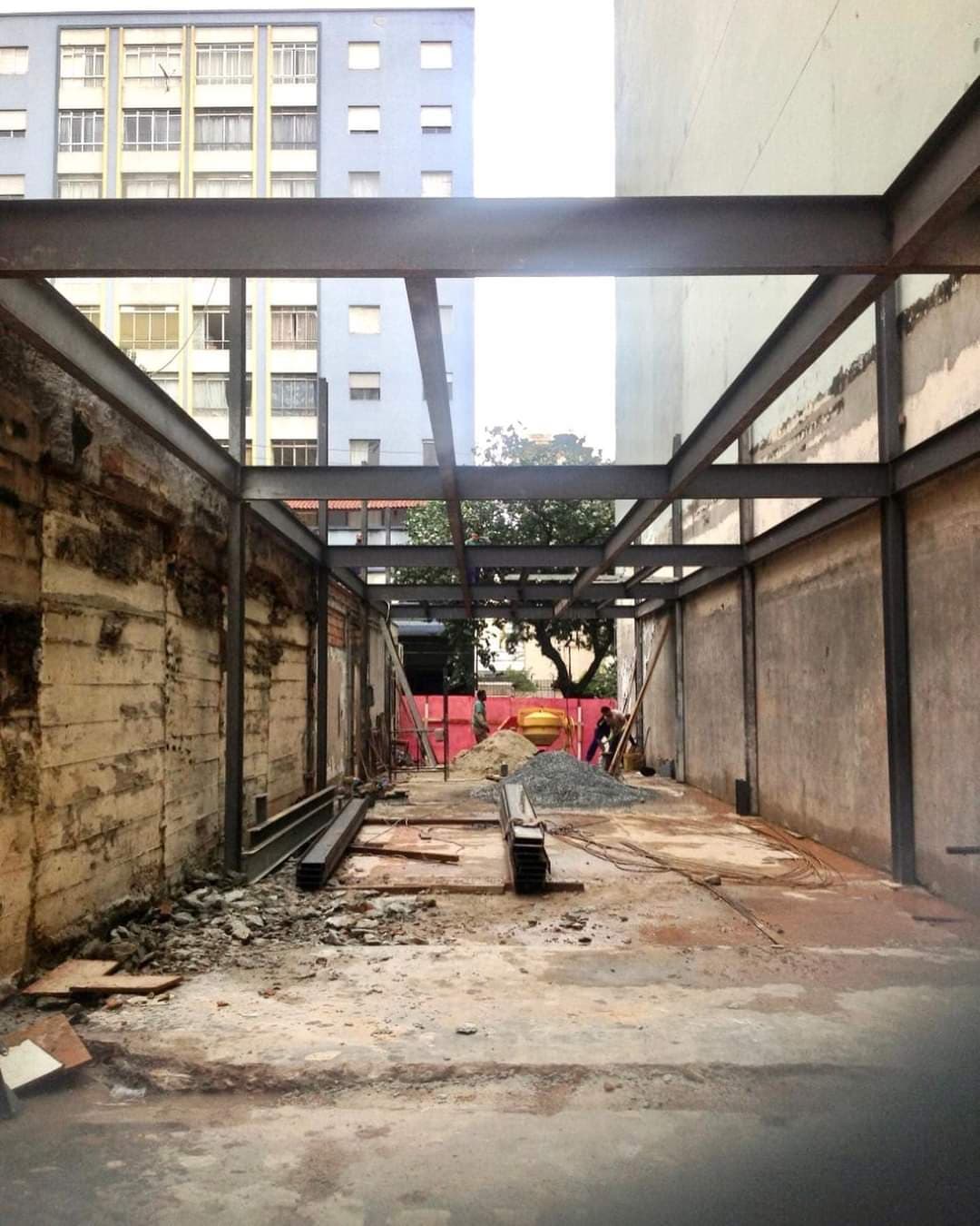 Obras Vivas de Mezanino Metálico Corporativo e Logístico - Acompanhamento Foto 30