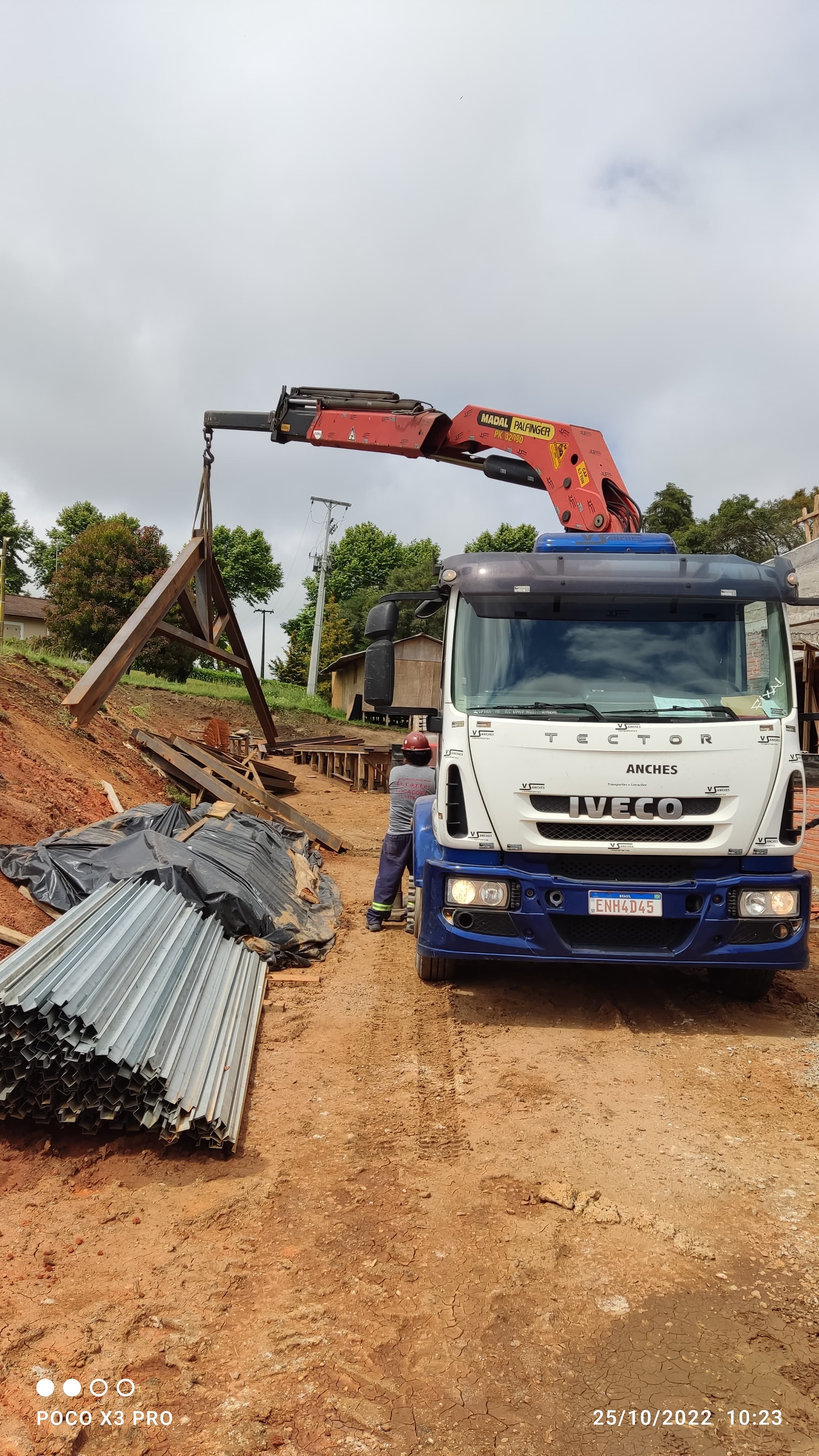 Montagem de Estrutura Metálica Mestra para Fábricas Indústrias - Acompanhamento Foto 7
