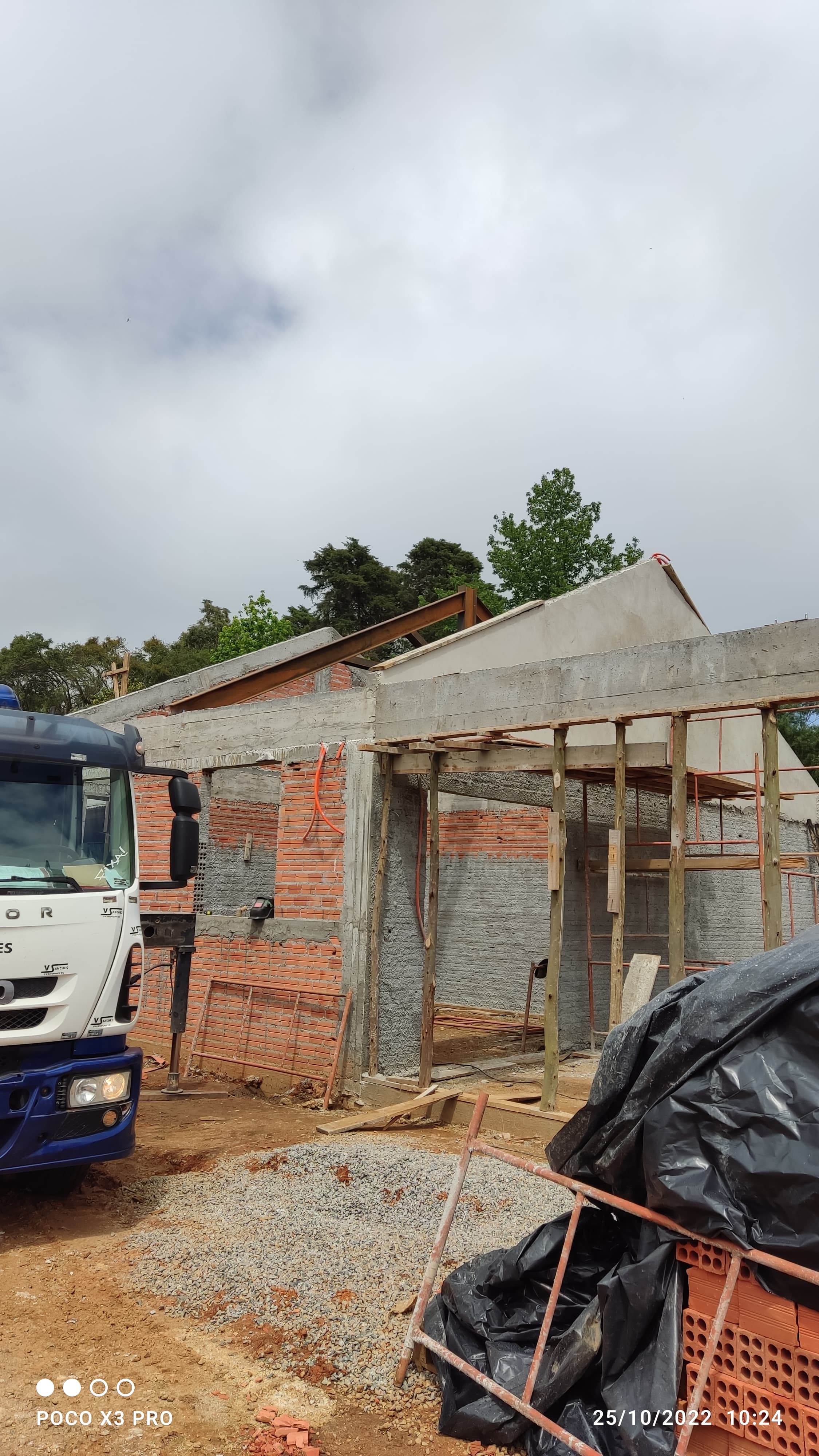 Montagem de Estrutura Metálica Mestra para Fábricas Indústrias - Acompanhamento Foto 8