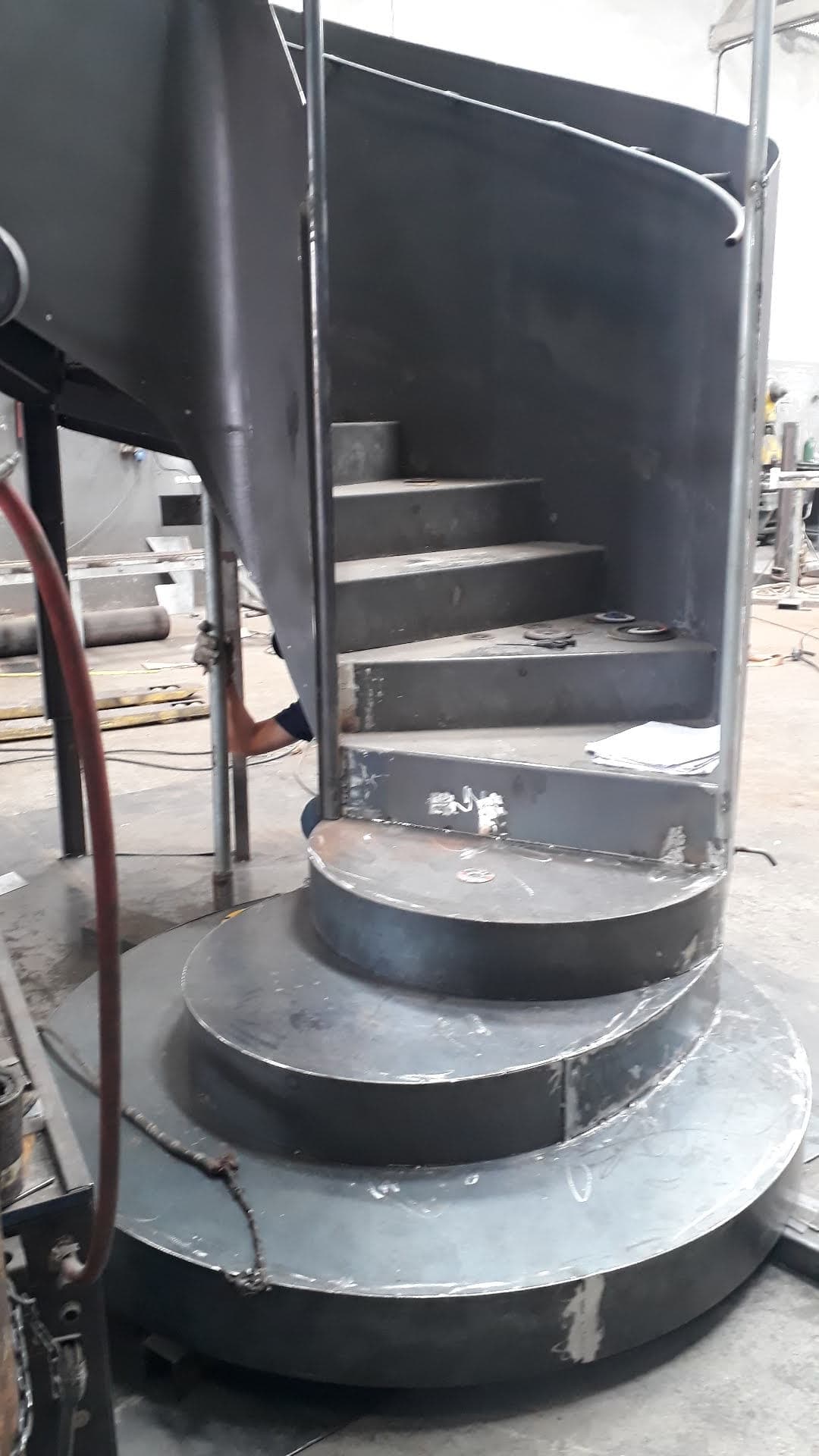 Caldeiraria Completa Projetos Metálicos Avançados Especiais - Acompanhamento Foto 16