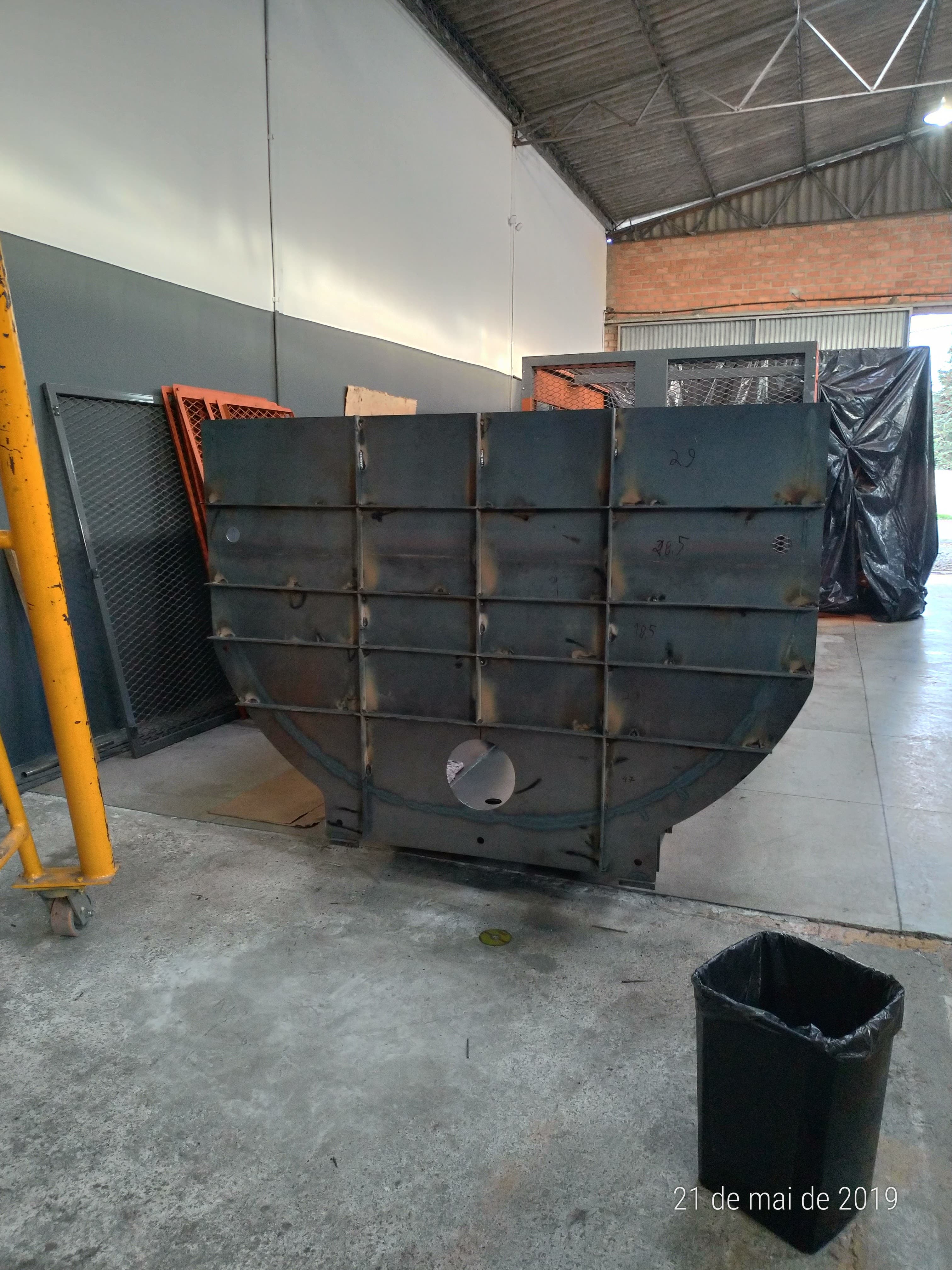 Logística Especializada: Transporte e Ereção Munck de Aço Peso - Acompanhamento Foto 14