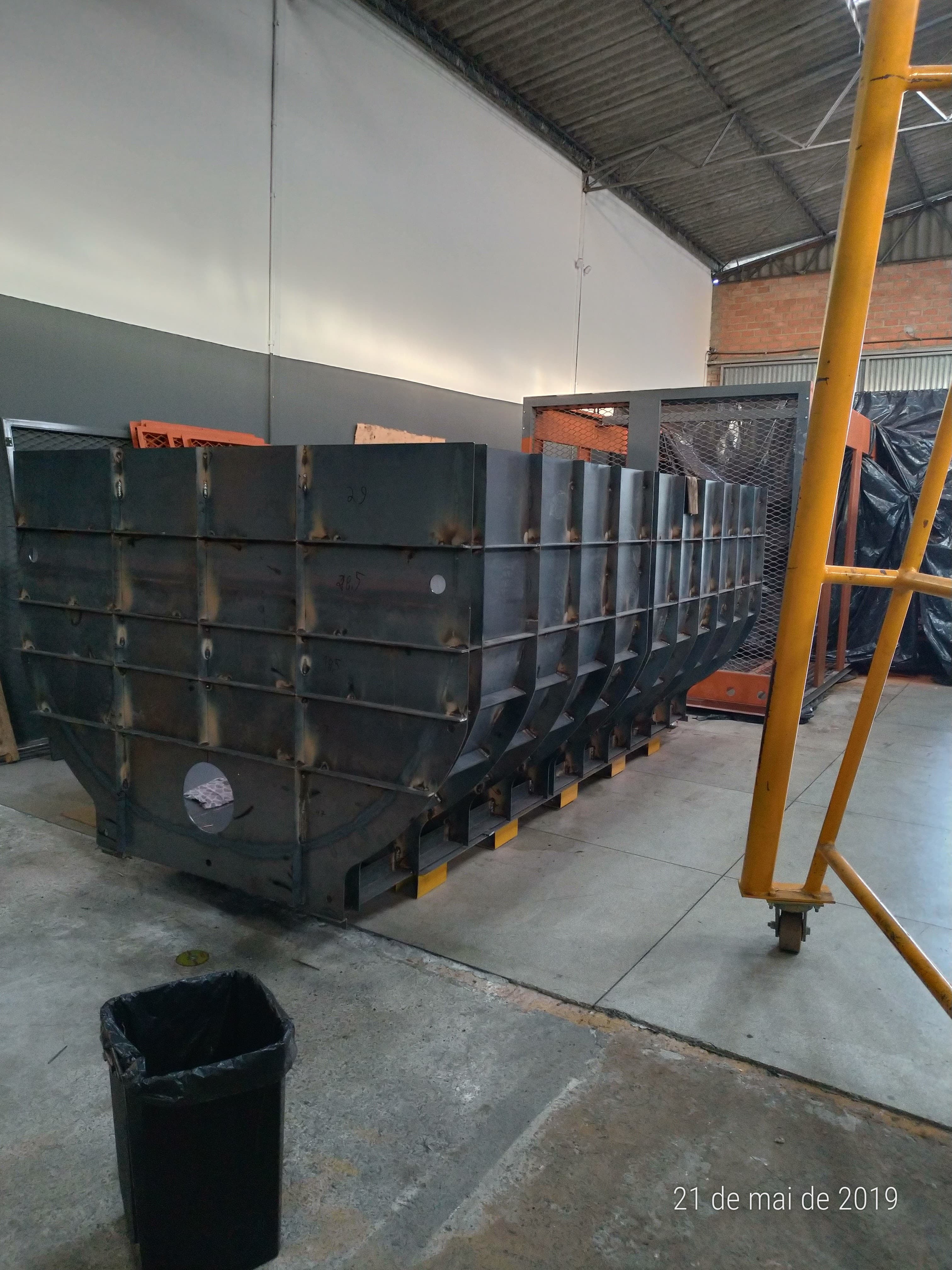 Logística Especializada: Transporte e Ereção Munck de Aço Peso - Acompanhamento Foto 15