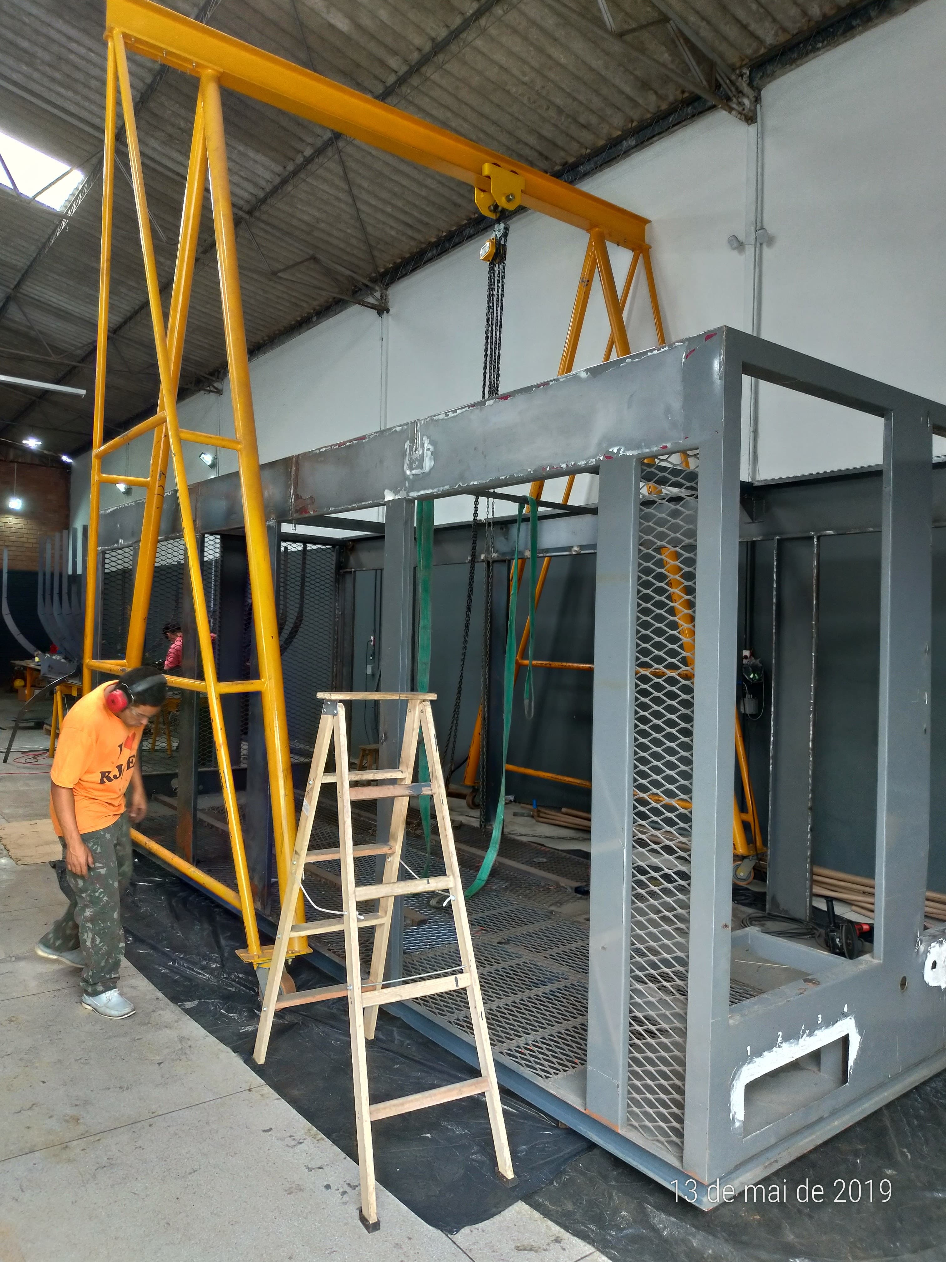 Logística Especializada: Transporte e Ereção Munck de Aço Peso - Acompanhamento Foto 7