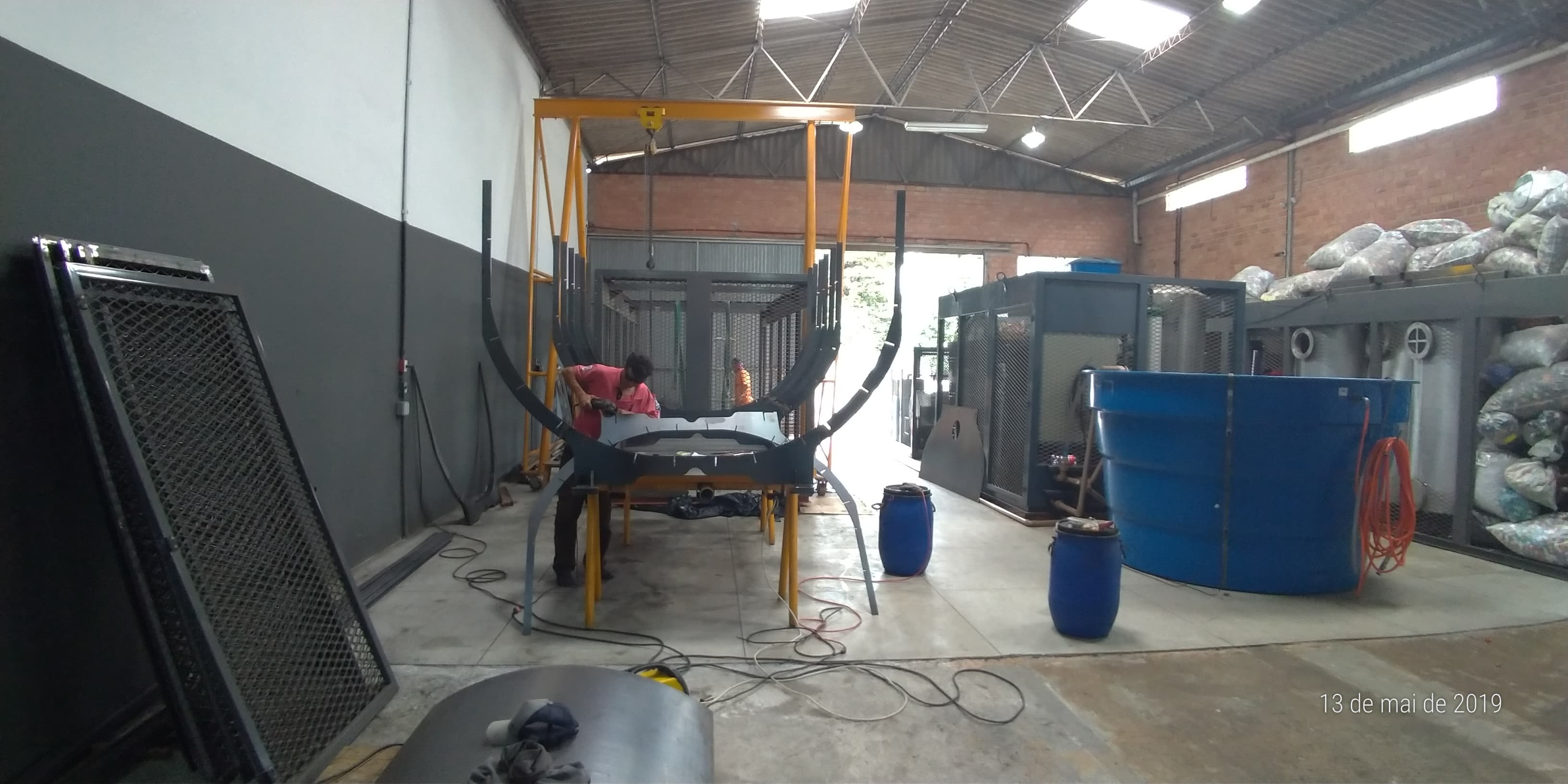 Logística Especializada: Transporte e Ereção Munck de Aço Peso - Acompanhamento Foto 8