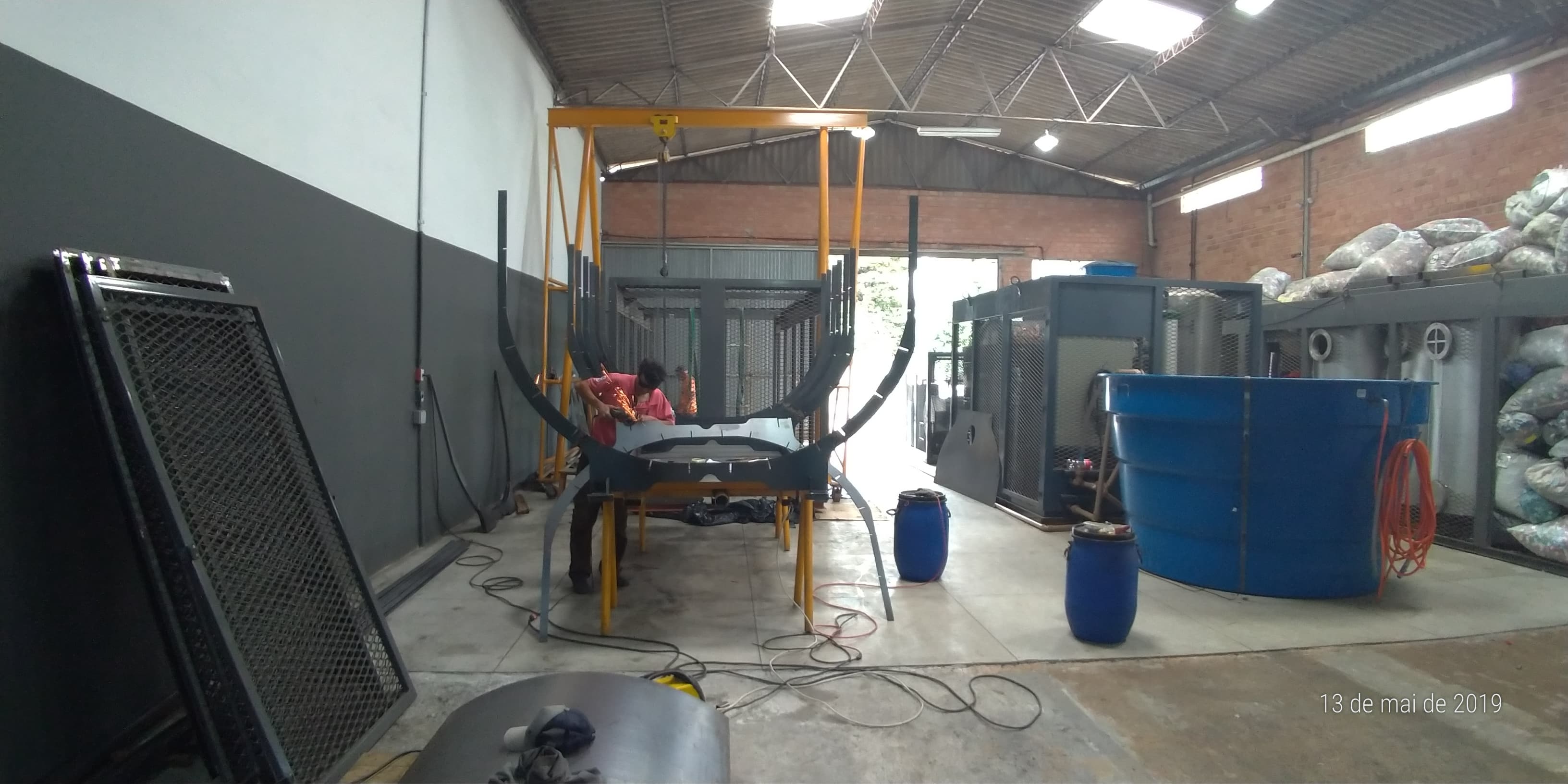 Logística Especializada: Transporte e Ereção Munck de Aço Peso - Acompanhamento Foto 9